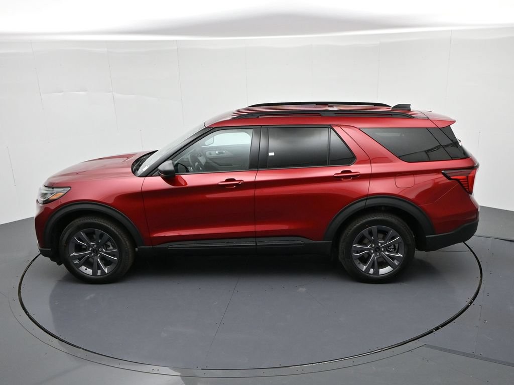 Ford Explorer Vehicle Full-screen Gallery Image 20