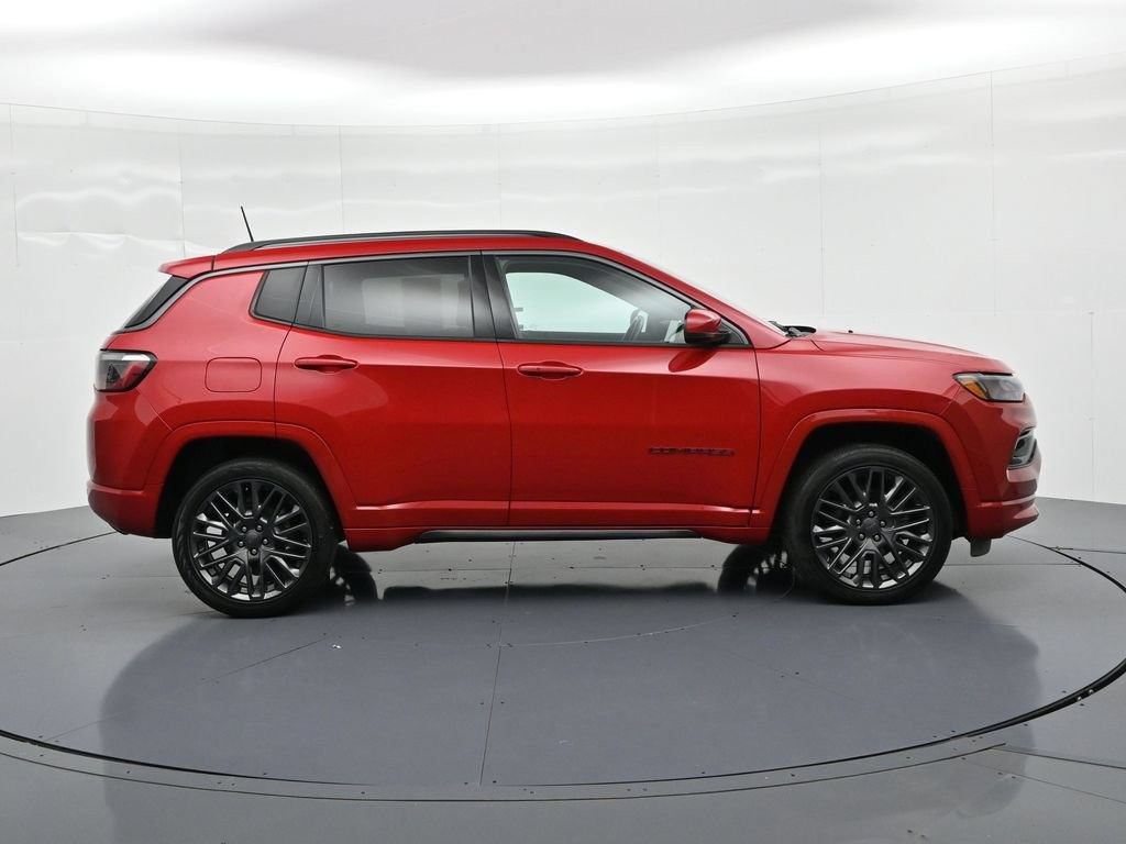 Jeep Compass Vehicle Full-screen Gallery Image 5