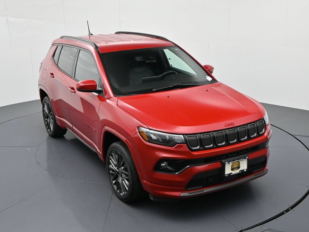 Jeep Compass Vehicle Full-screen Gallery Image 16