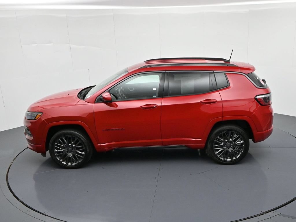 Jeep Compass Vehicle Full-screen Gallery Image 19