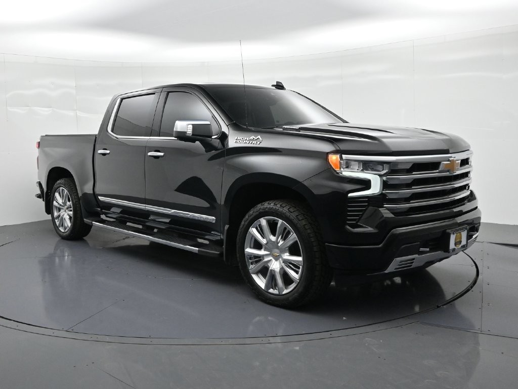 Chevrolet Silverado 1500 Vehicle Full-screen Gallery Image 4