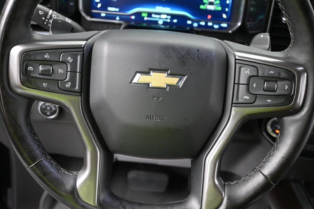 Chevrolet Silverado 1500 Vehicle Full-screen Gallery Image 13