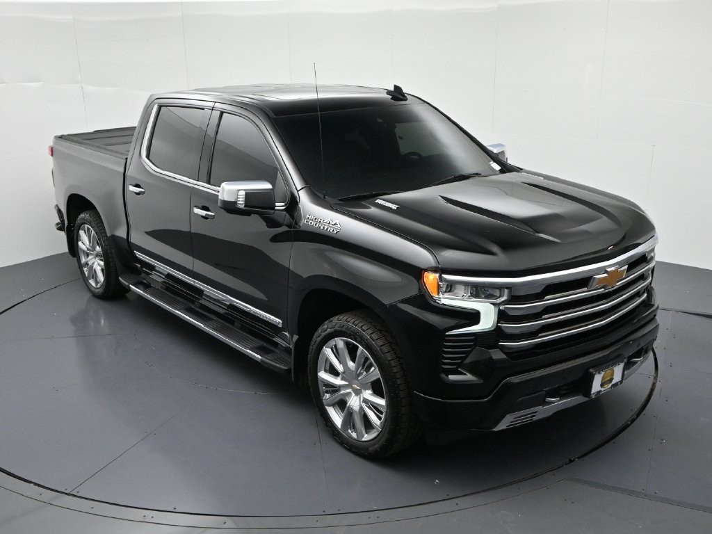 Chevrolet Silverado 1500 Vehicle Full-screen Gallery Image 16