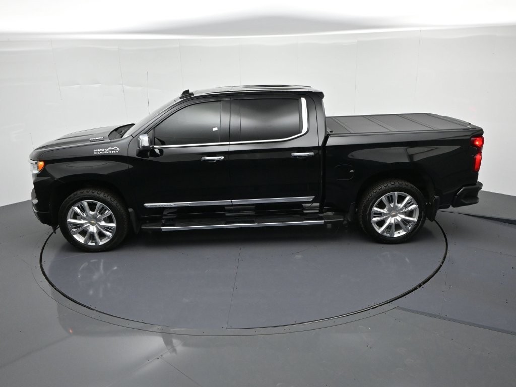 Chevrolet Silverado 1500 Vehicle Full-screen Gallery Image 19