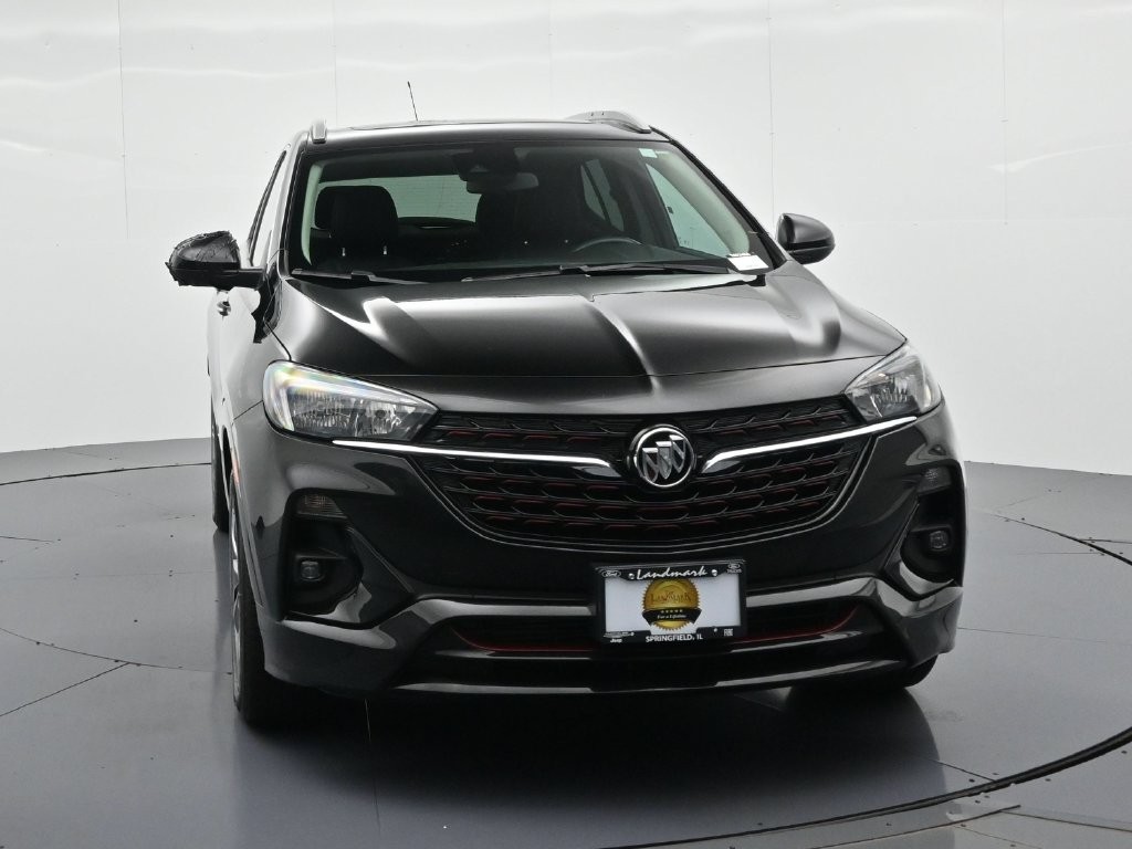 Buick Encore GX Vehicle Full-screen Gallery Image 3