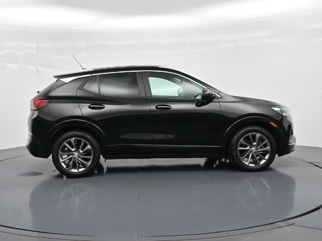 Buick Encore GX Vehicle Full-screen Gallery Image 5