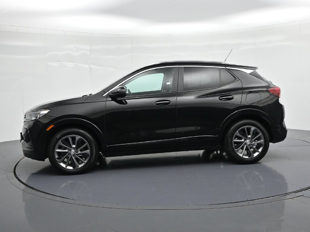Buick Encore GX Vehicle Full-screen Gallery Image 9