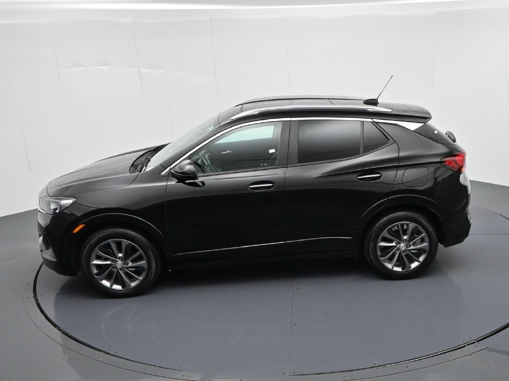 Buick Encore GX Vehicle Full-screen Gallery Image 18