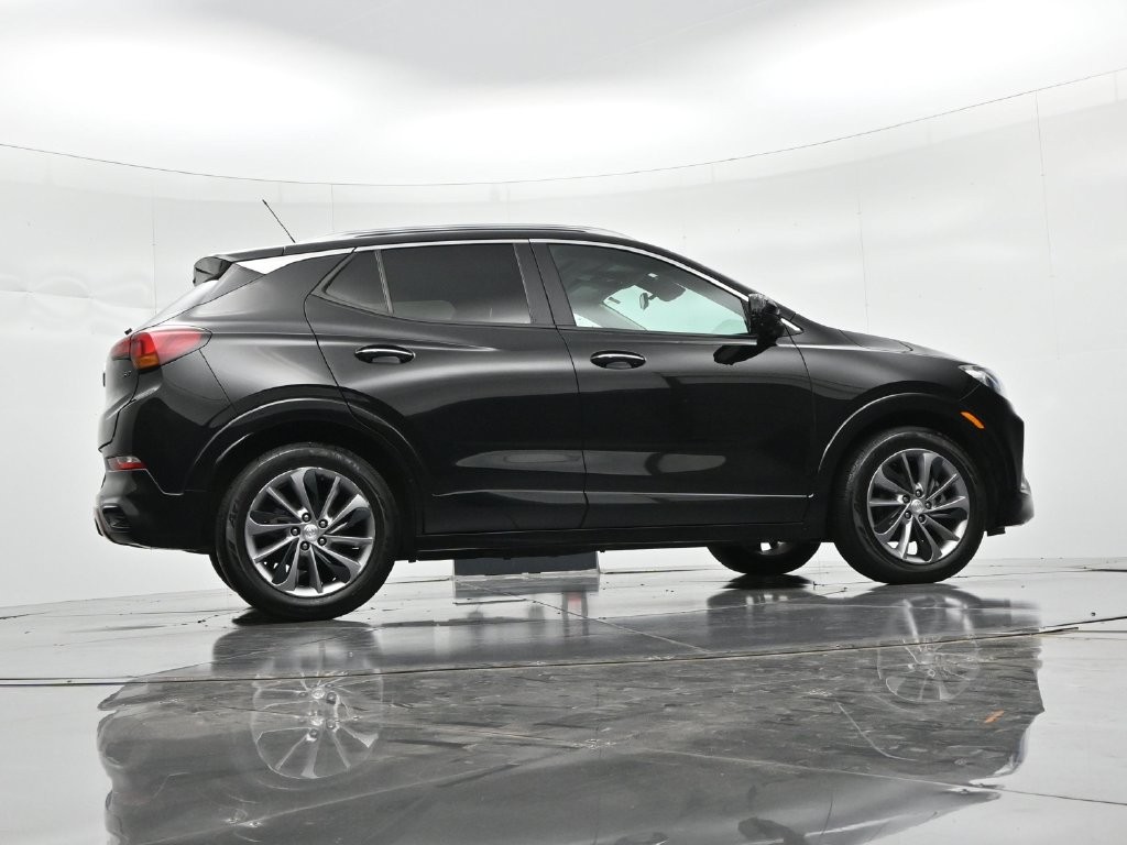 Buick Encore GX Vehicle Full-screen Gallery Image 22