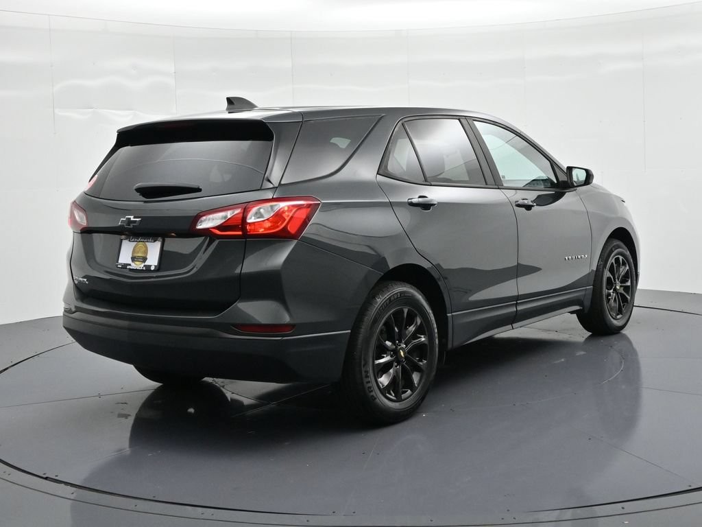 Chevrolet Equinox Vehicle Full-screen Gallery Image 5