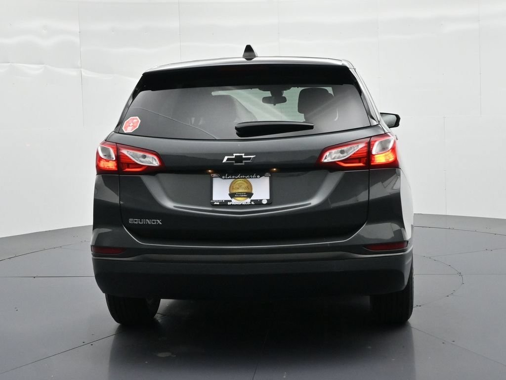 Chevrolet Equinox Vehicle Full-screen Gallery Image 6