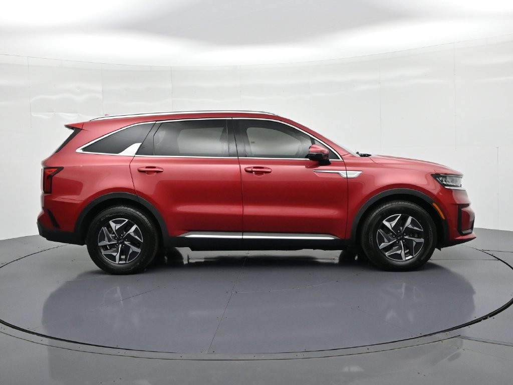 Kia Sorento Hybrid Vehicle Full-screen Gallery Image 5