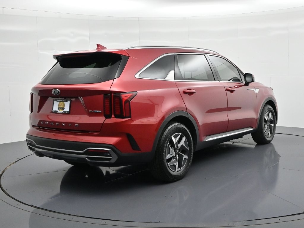 Kia Sorento Hybrid Vehicle Full-screen Gallery Image 6