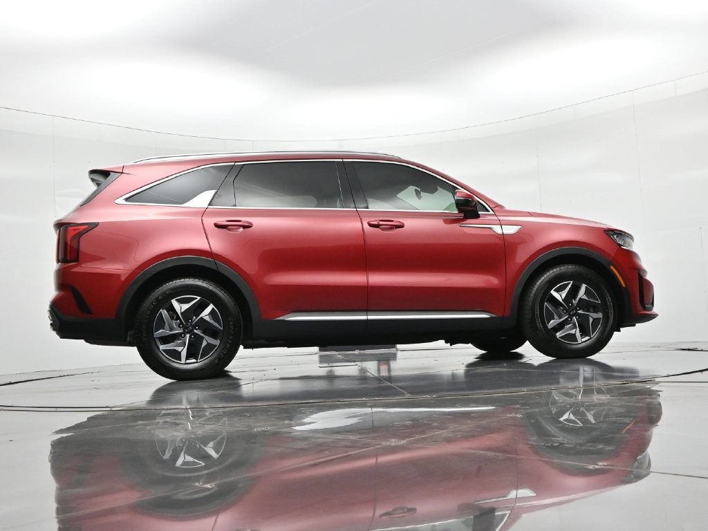 Kia Sorento Hybrid Vehicle Full-screen Gallery Image 24
