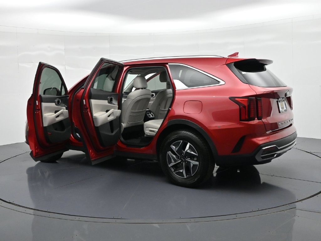 Kia Sorento Hybrid Vehicle Full-screen Gallery Image 26