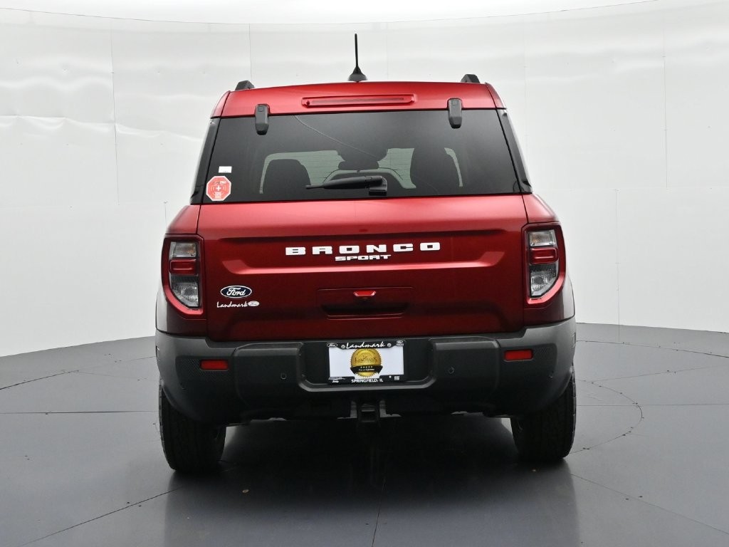 Ford Bronco Sport Vehicle Full-screen Gallery Image 7