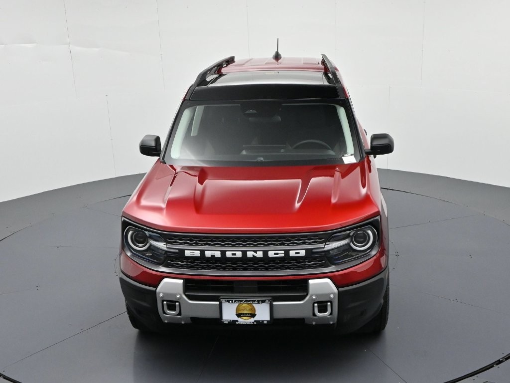 Ford Bronco Sport Vehicle Full-screen Gallery Image 16