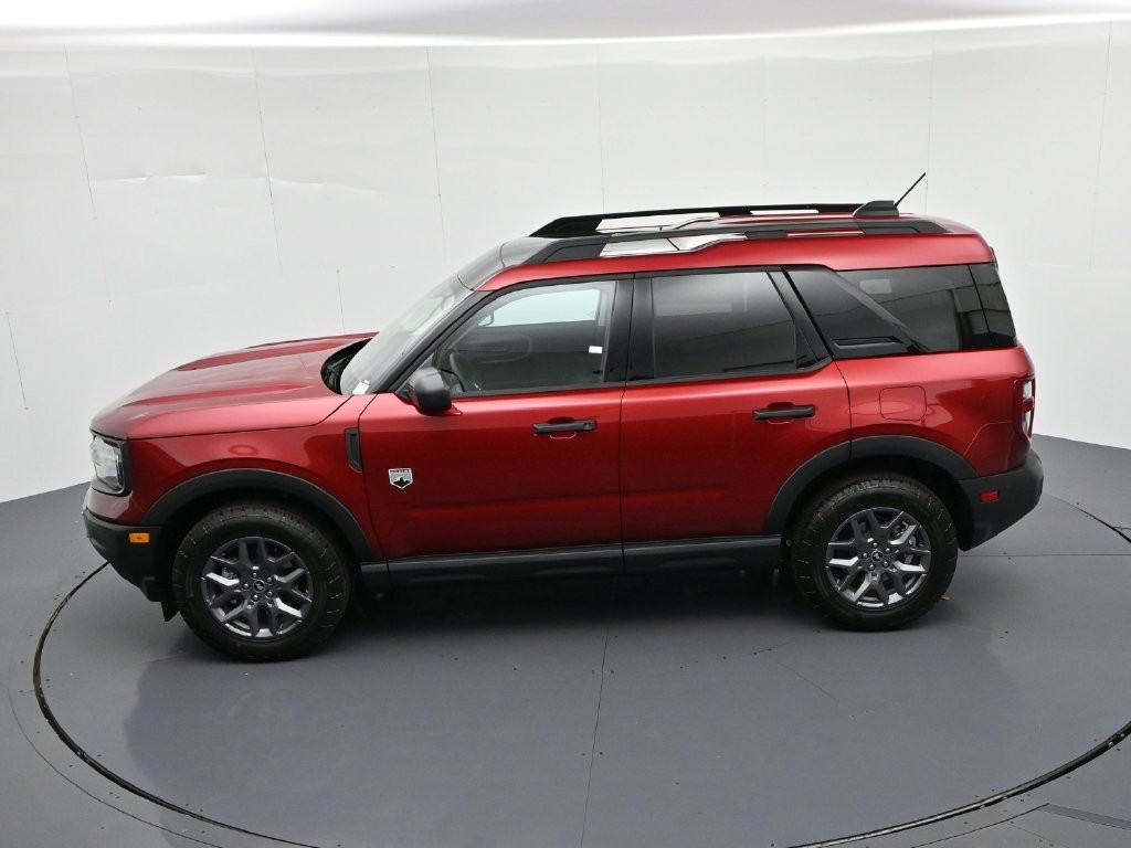 Ford Bronco Sport Vehicle Full-screen Gallery Image 18