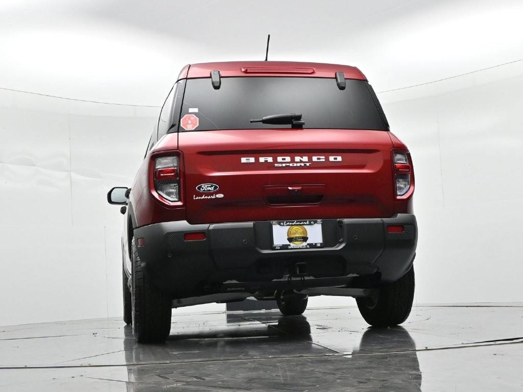 Ford Bronco Sport Vehicle Full-screen Gallery Image 20