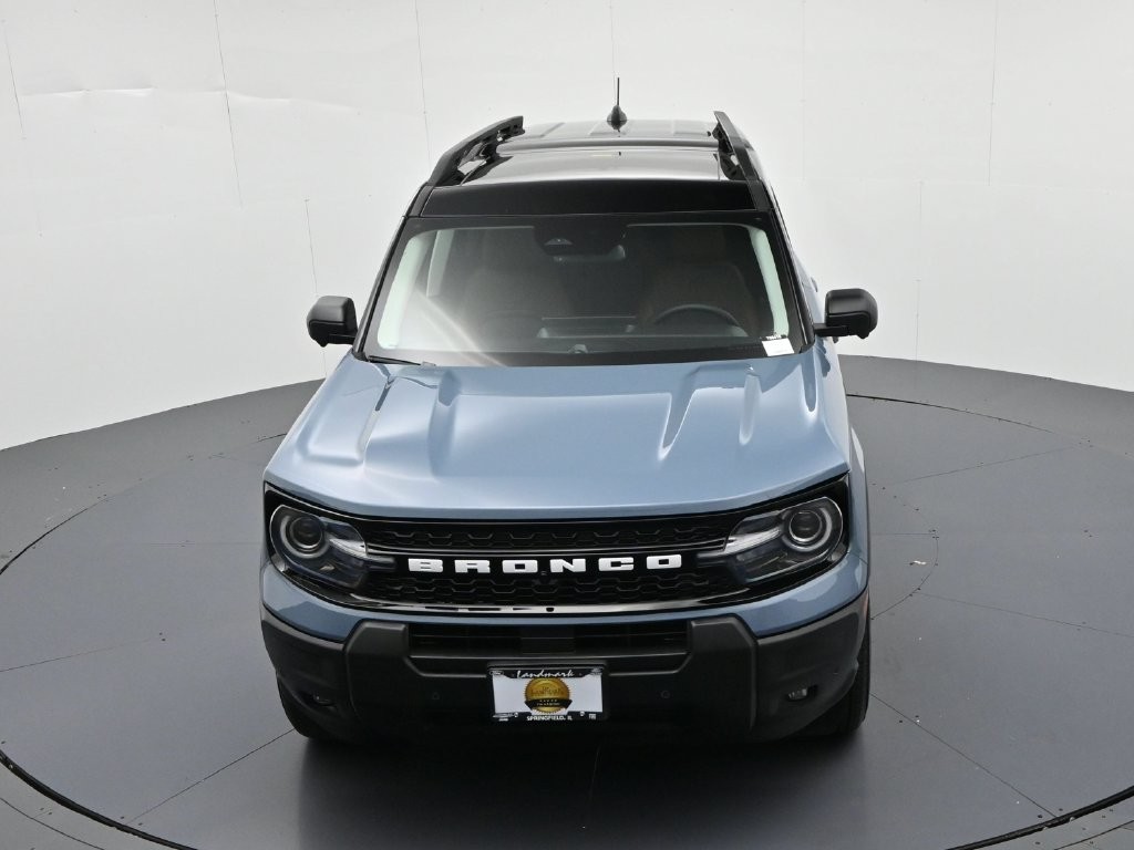 Ford Bronco Sport Vehicle Full-screen Gallery Image 16