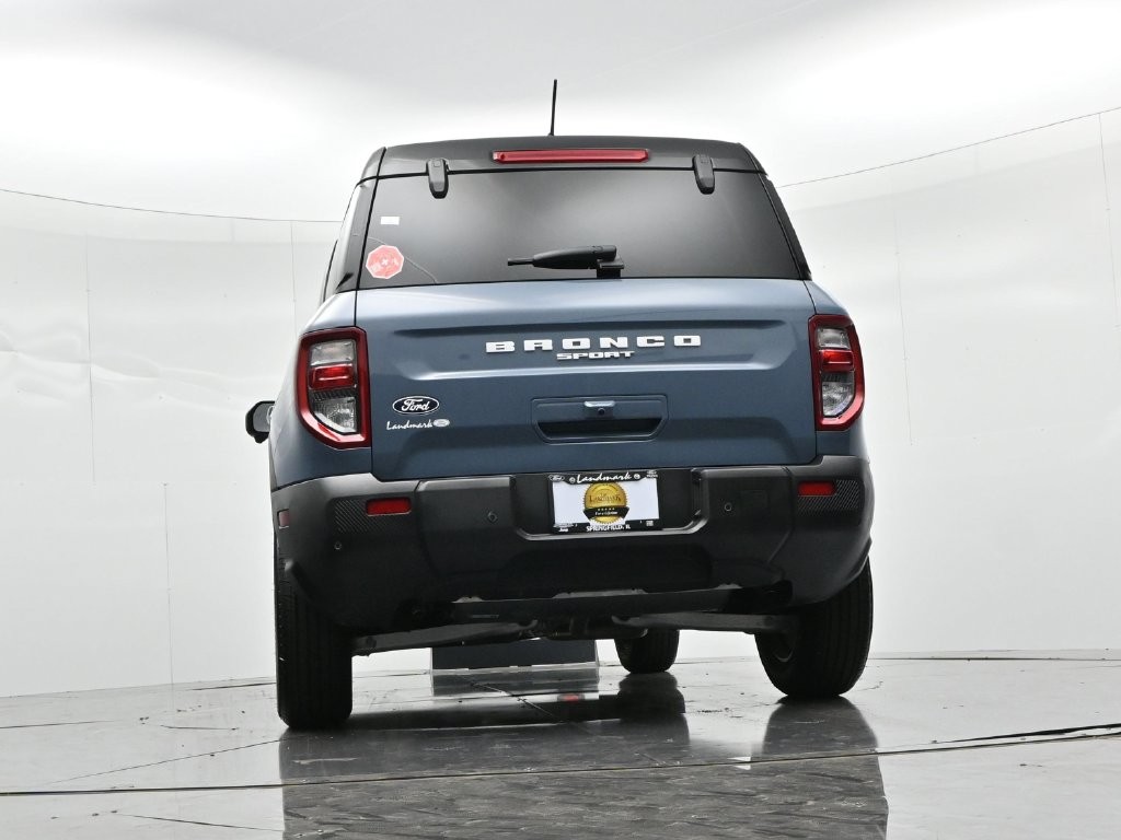 Ford Bronco Sport Vehicle Full-screen Gallery Image 20