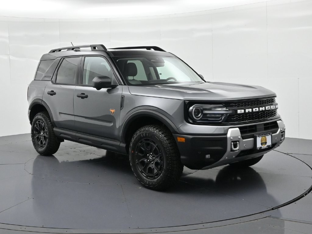 Ford Bronco Sport Vehicle Full-screen Gallery Image 4