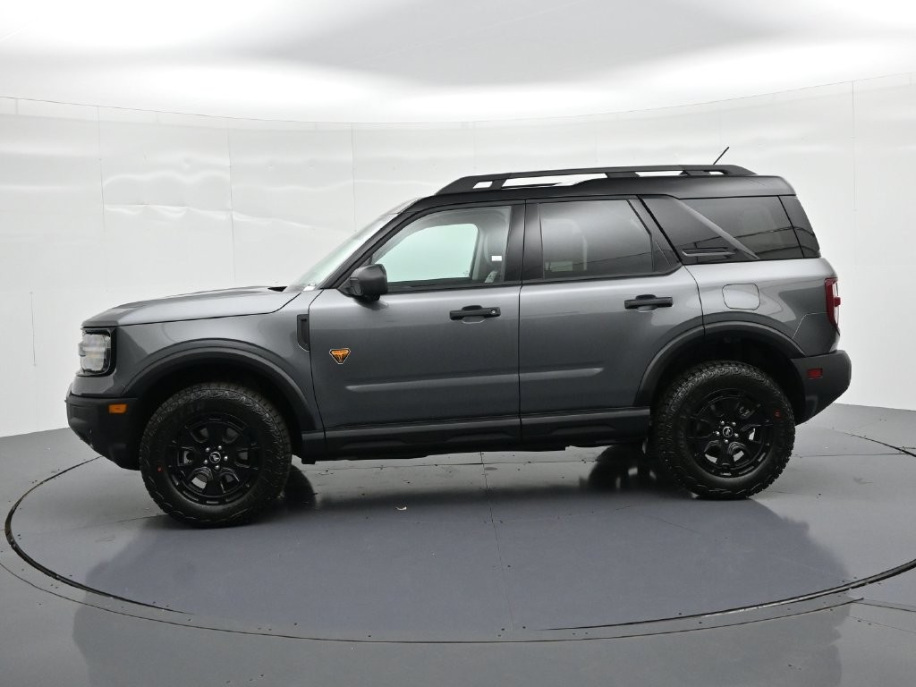 Ford Bronco Sport Vehicle Full-screen Gallery Image 9