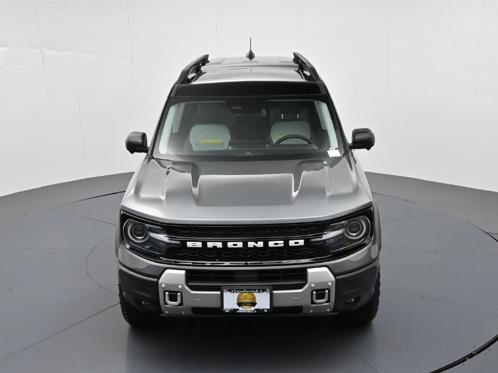 Ford Bronco Sport Vehicle Full-screen Gallery Image 16