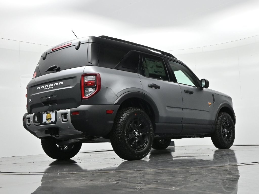 Ford Bronco Sport Vehicle Full-screen Gallery Image 21