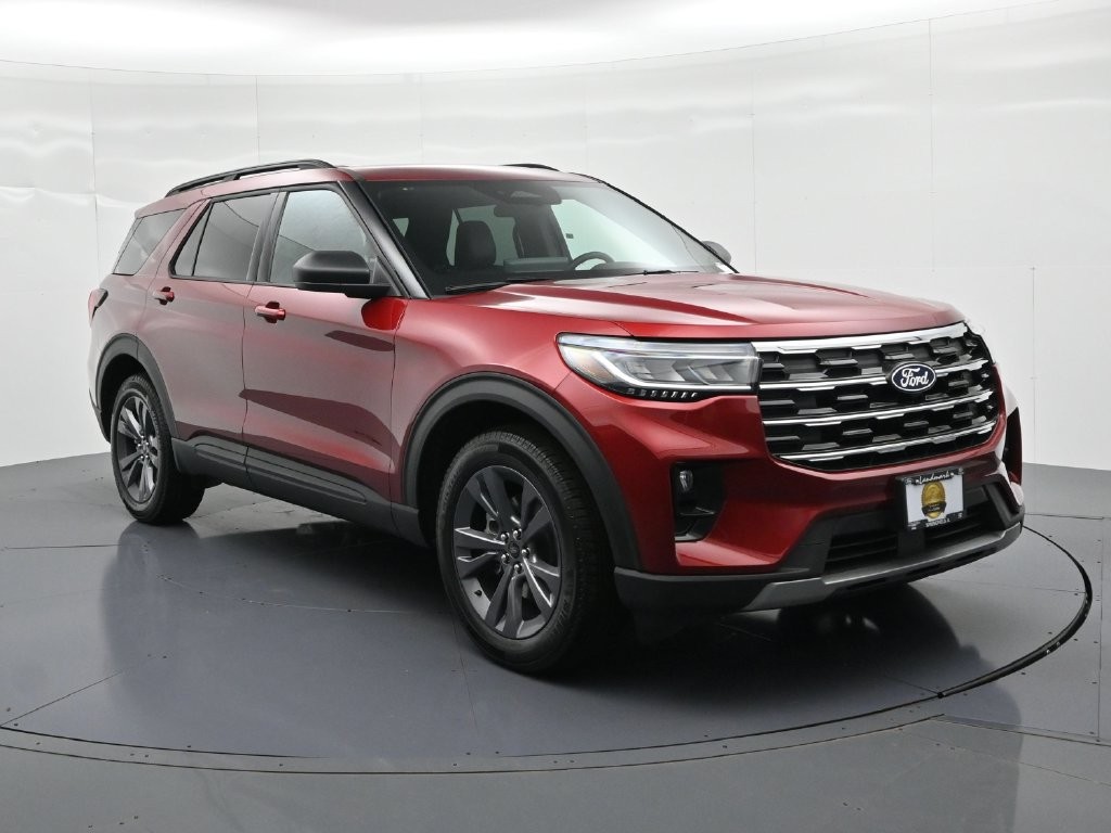 Ford Explorer Vehicle Full-screen Gallery Image 4