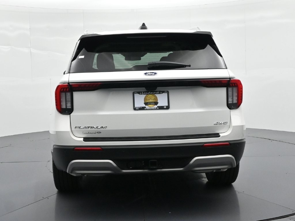 Ford Explorer Vehicle Full-screen Gallery Image 7