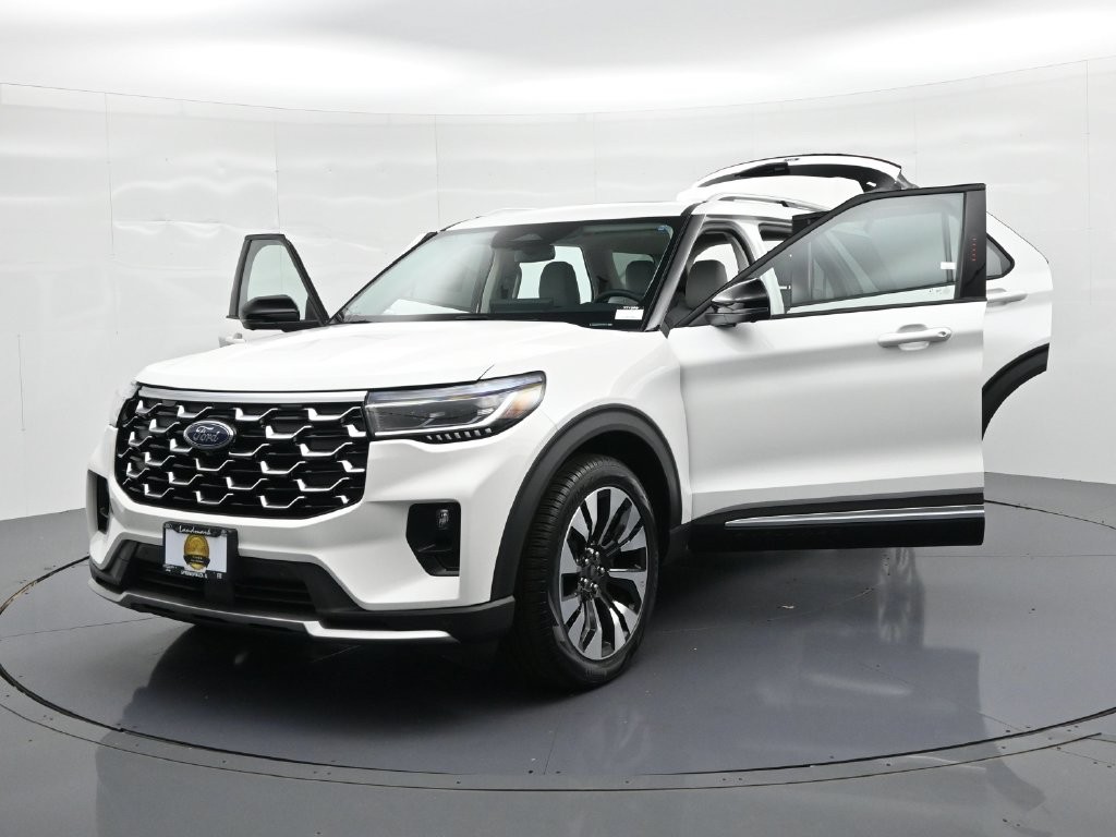 Ford Explorer Vehicle Full-screen Gallery Image 27