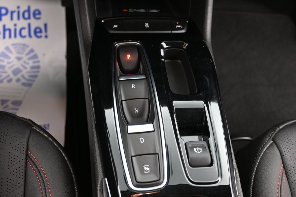 Chevrolet Bolt EUV Vehicle Full-screen Gallery Image 11