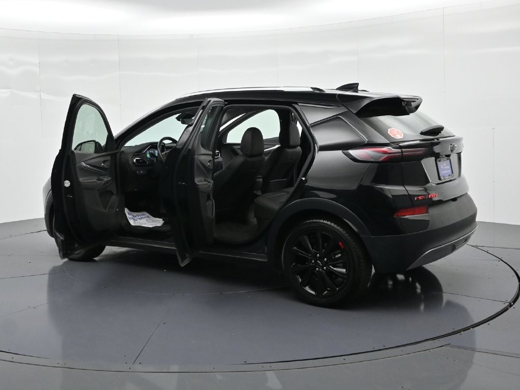 Chevrolet Bolt EUV Vehicle Full-screen Gallery Image 24