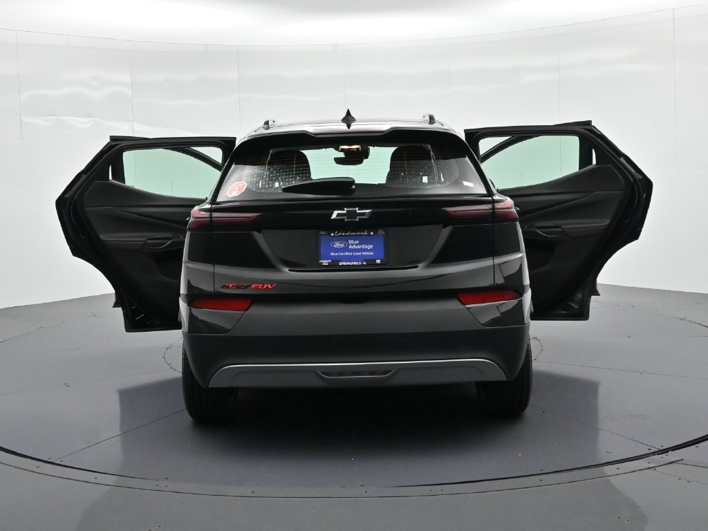 Chevrolet Bolt EUV Vehicle Full-screen Gallery Image 26
