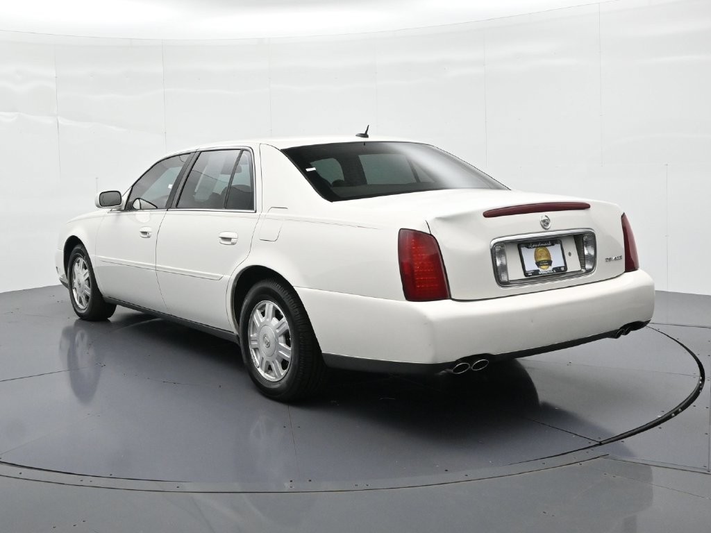 Cadillac DeVille Vehicle Full-screen Gallery Image 8