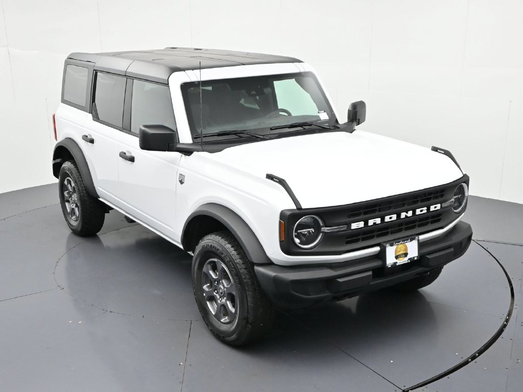 Ford Bronco Vehicle Full-screen Gallery Image 17