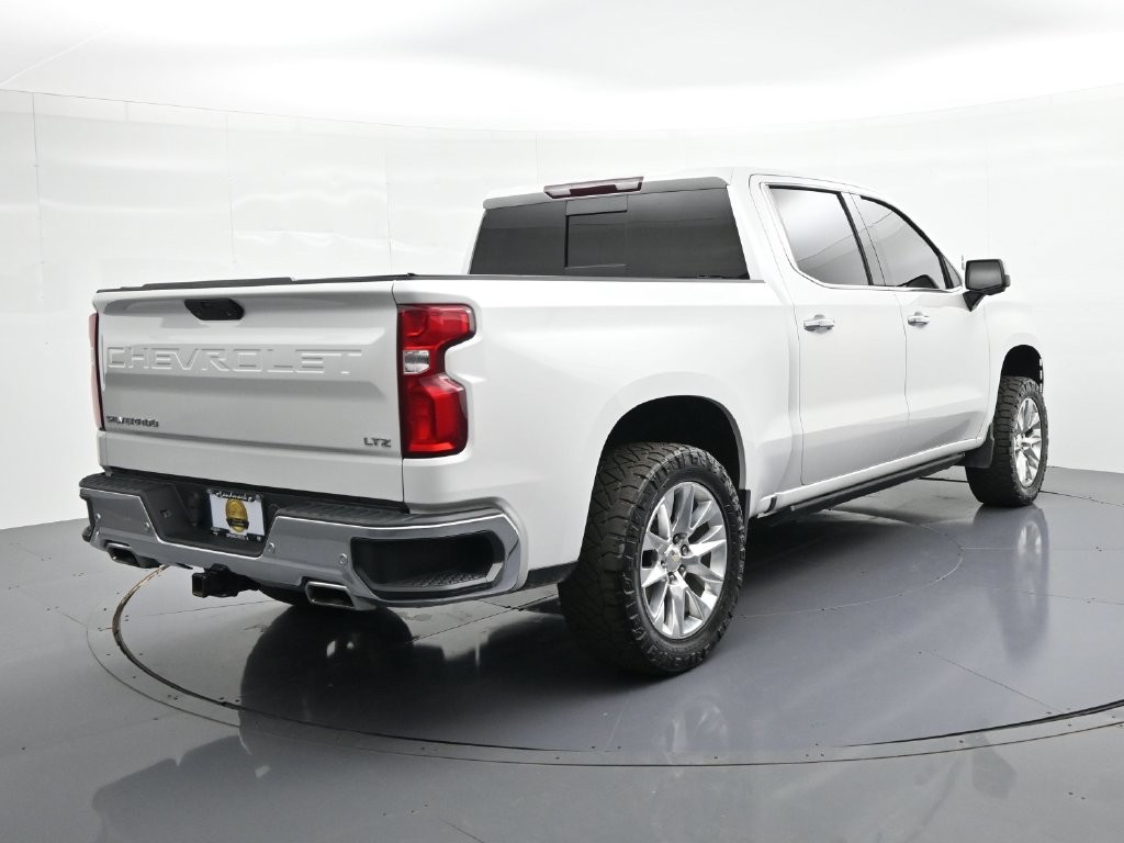 Chevrolet Silverado 1500 LTD Vehicle Full-screen Gallery Image 06