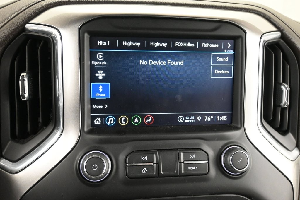 Chevrolet Silverado 1500 LTD Vehicle Full-screen Gallery Image 10