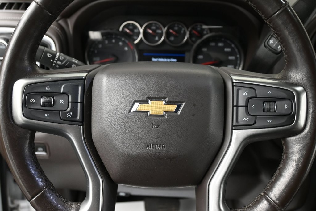 Chevrolet Silverado 1500 LTD Vehicle Full-screen Gallery Image 14