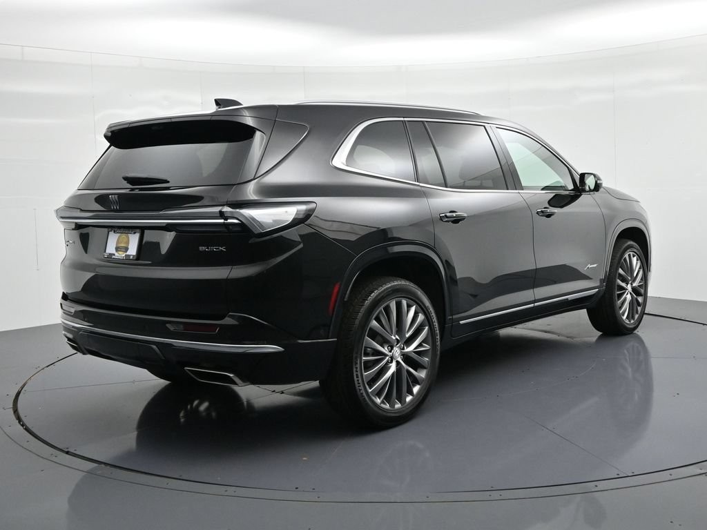 Buick Enclave Vehicle Full-screen Gallery Image 5