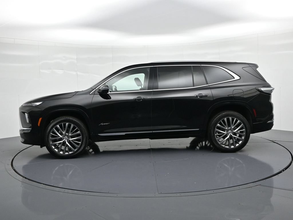 Buick Enclave Vehicle Full-screen Gallery Image 8