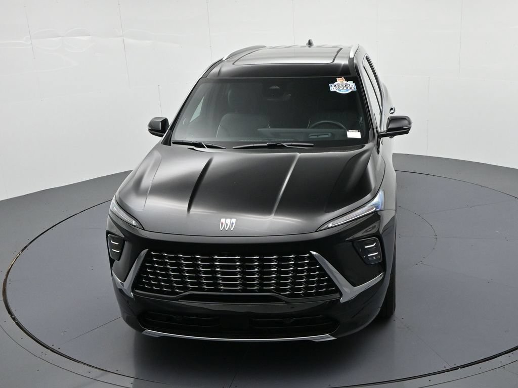 Buick Enclave Vehicle Full-screen Gallery Image 16