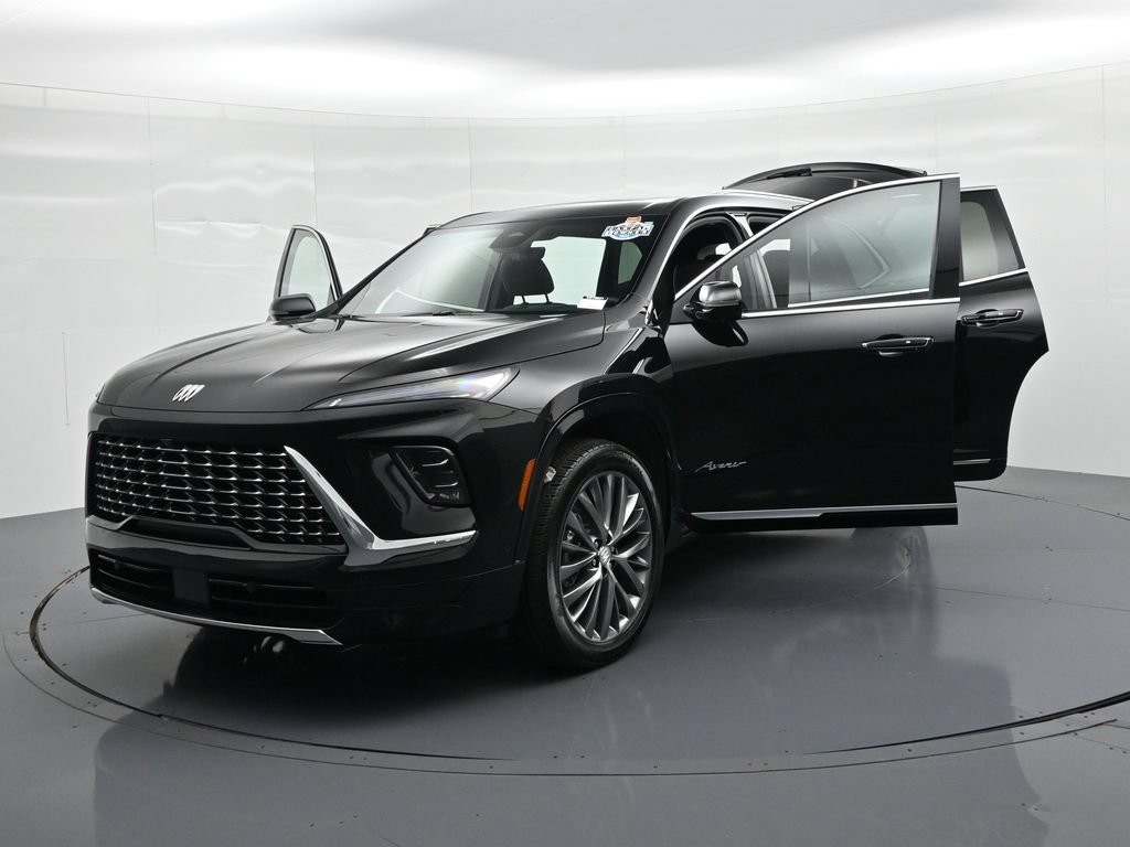 Buick Enclave Vehicle Full-screen Gallery Image 25