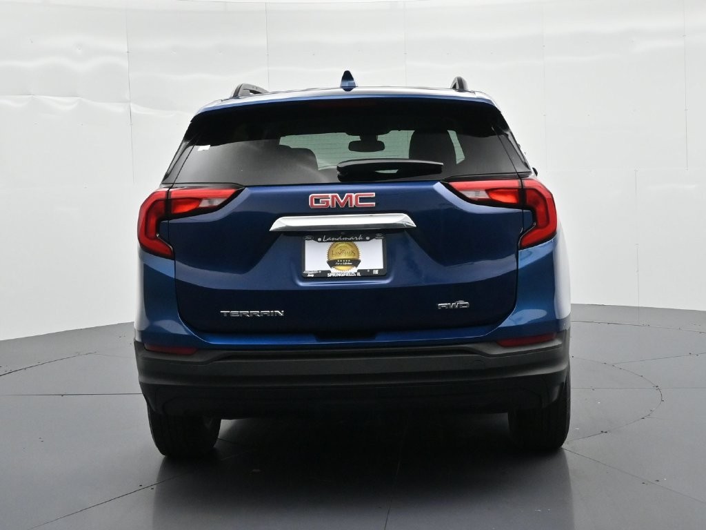 GMC Terrain Vehicle Full-screen Gallery Image 7