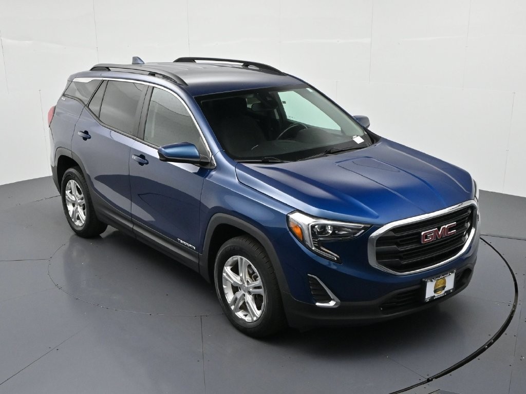 GMC Terrain Vehicle Full-screen Gallery Image 15