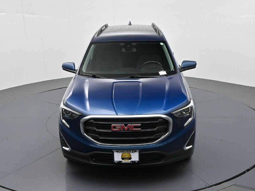 GMC Terrain Vehicle Full-screen Gallery Image 16