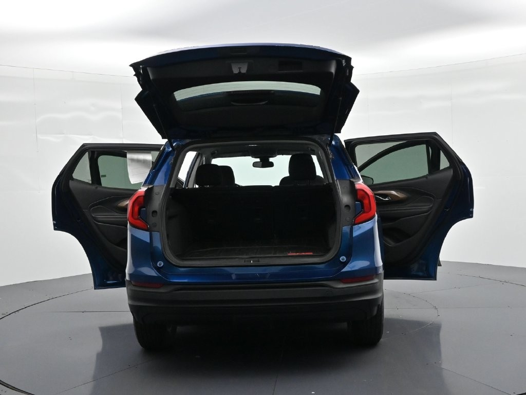 GMC Terrain Vehicle Full-screen Gallery Image 26