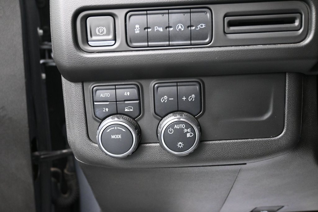 Chevrolet Tahoe Vehicle Full-screen Gallery Image 13