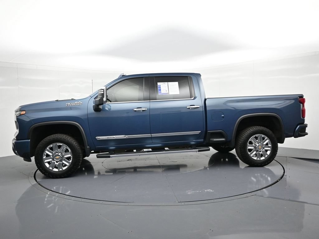 Chevrolet Silverado 3500HD Vehicle Full-screen Gallery Image 09